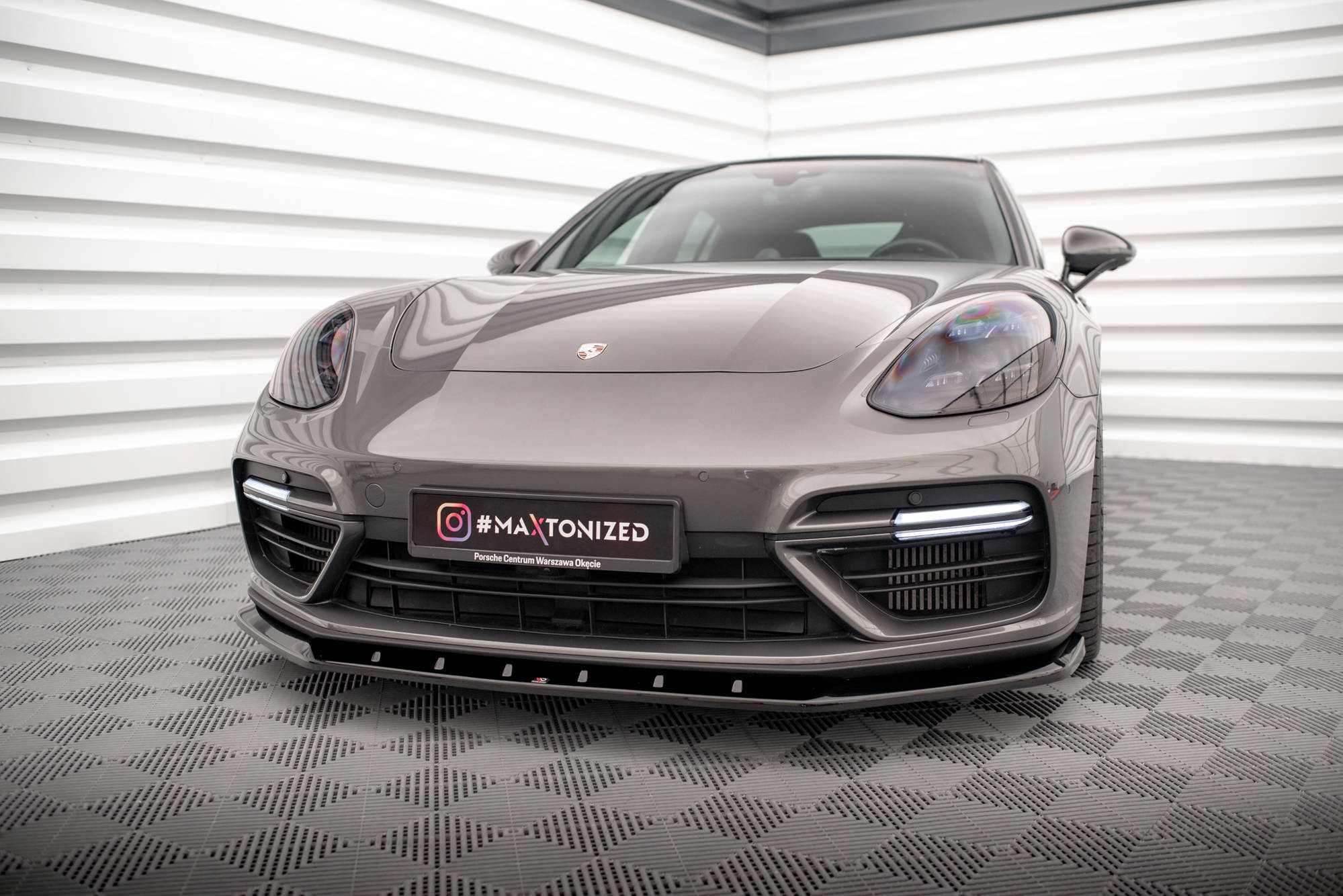 Front Splitter V.1 Porsche Panamera Turbo S E-Hybrid