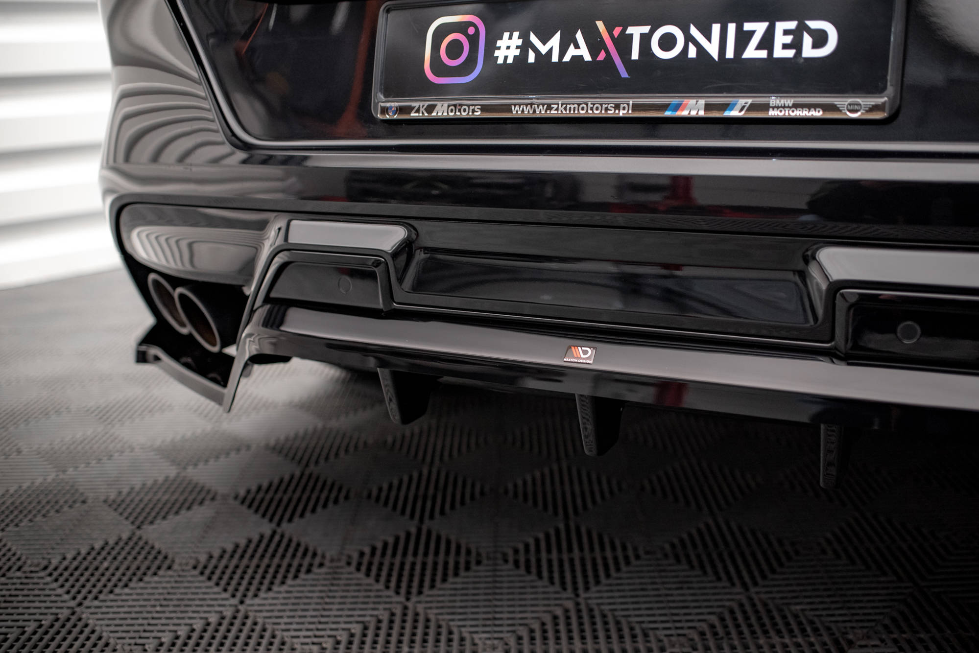 Rear Splitter (with vertical bars) BMW X6 M F96