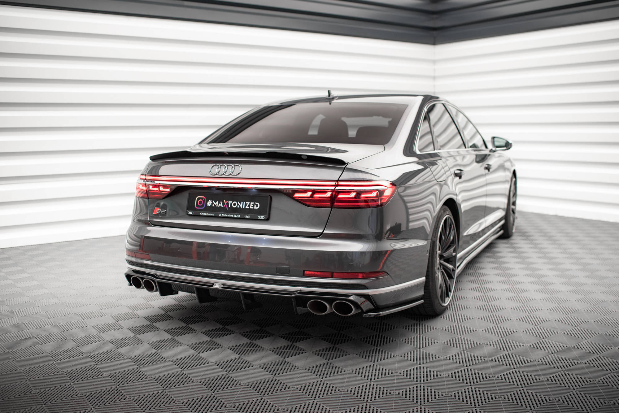 Rear Side Splitters V.2 Audi S8 D5