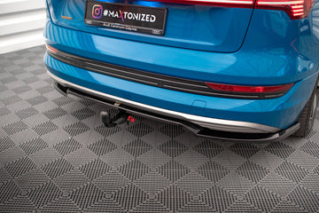 Rear Splitter (with vertical bars) Audi e-tron - 0