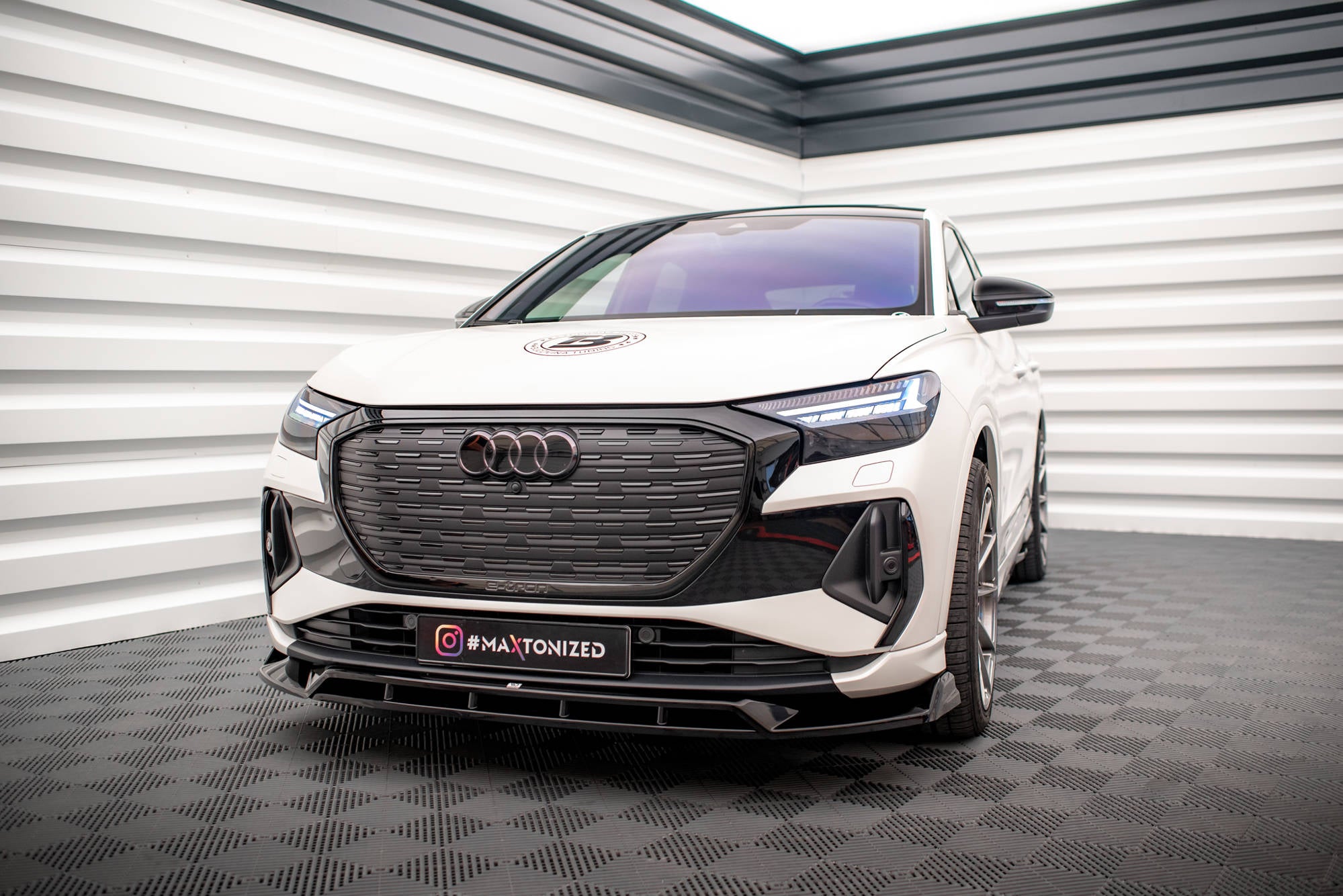 Front Splitter V.2 Audi Q4 e-tron Sportback Mk1