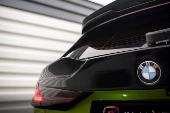 The extension of the rear window BMW 1 F40 M-Pack / M135i