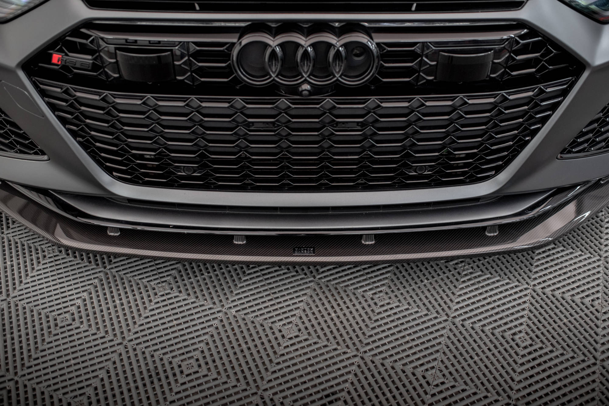 Prepreg Carbon Fiber Front Splitter Audi RS6 C8 / RS7 C8