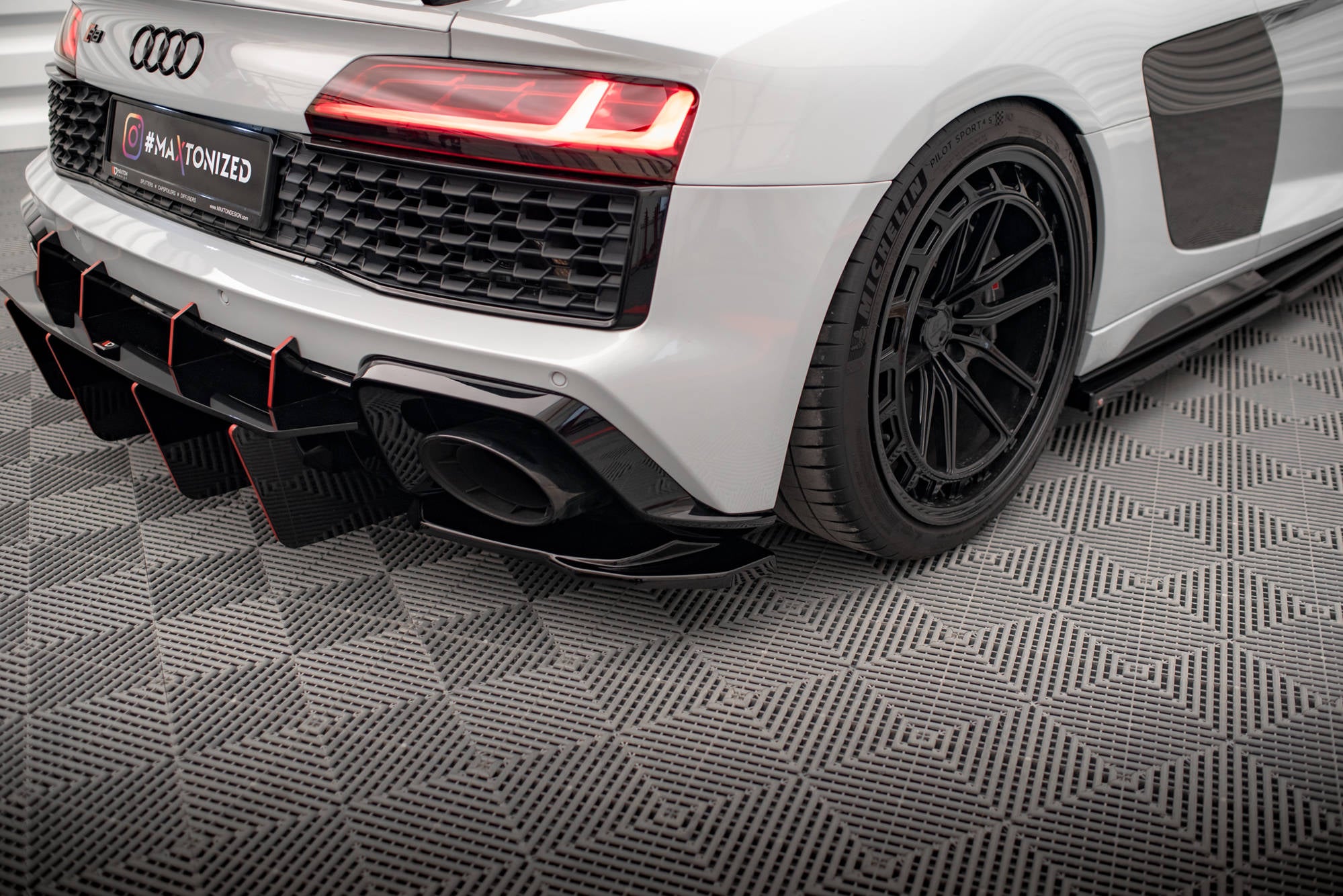 Rear Side Splitters Audi R8 Mk2 Facelift