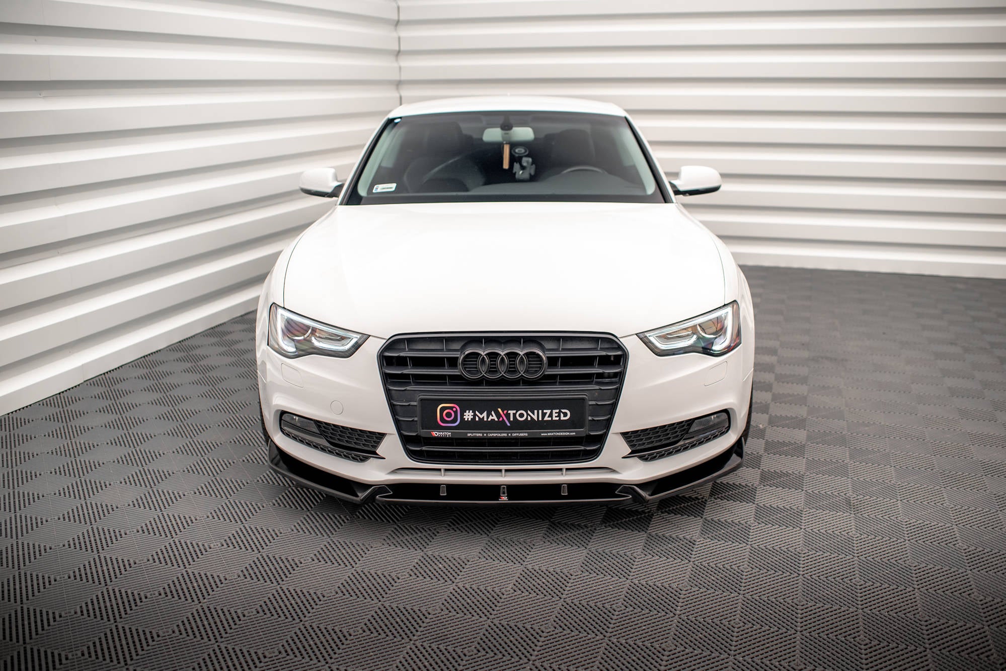 Front Splitter V.1 Audi A5 Coupe / Sportback 8T Facelift