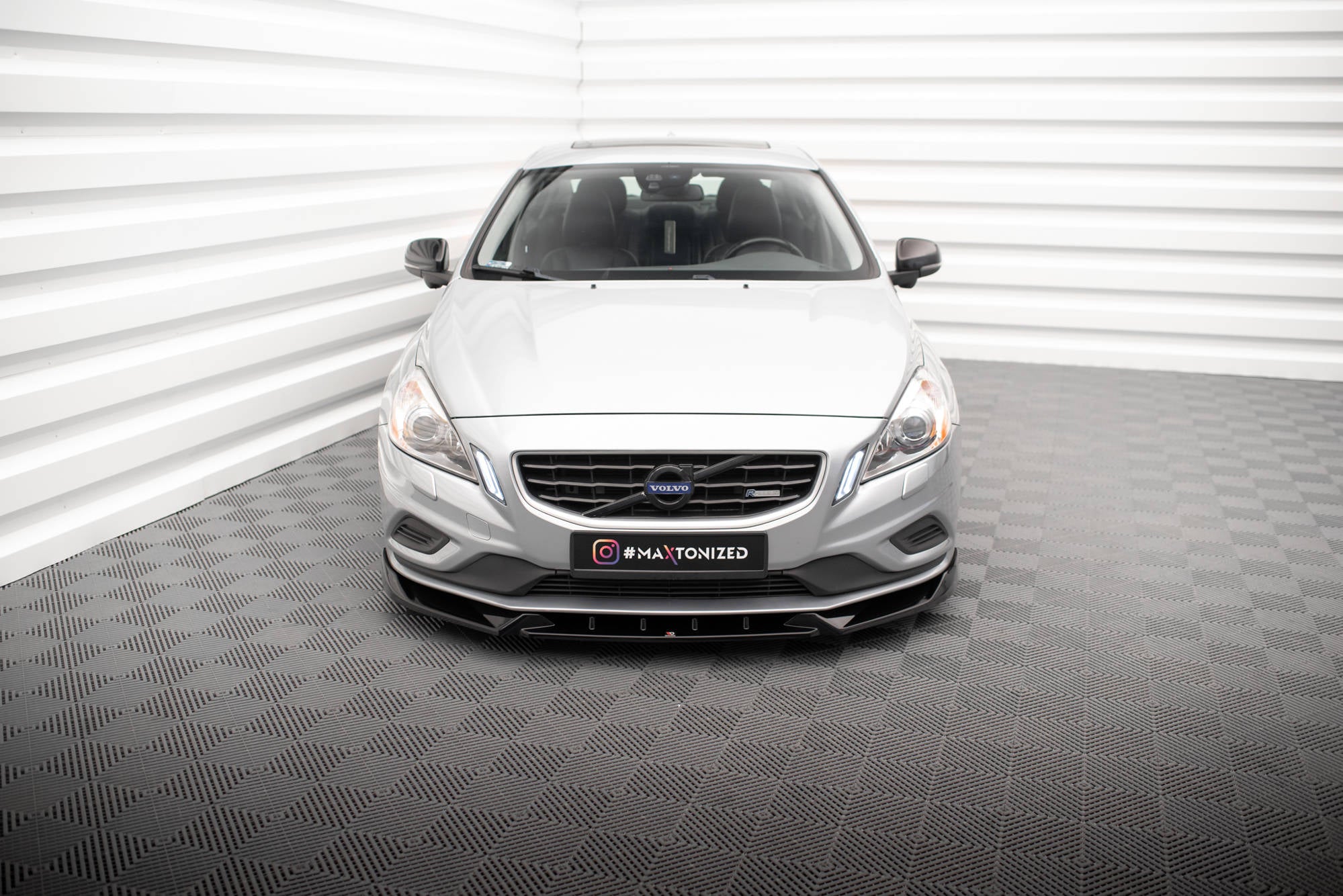 Front Splitter V.1 Volvo S60 R-Design Mk2