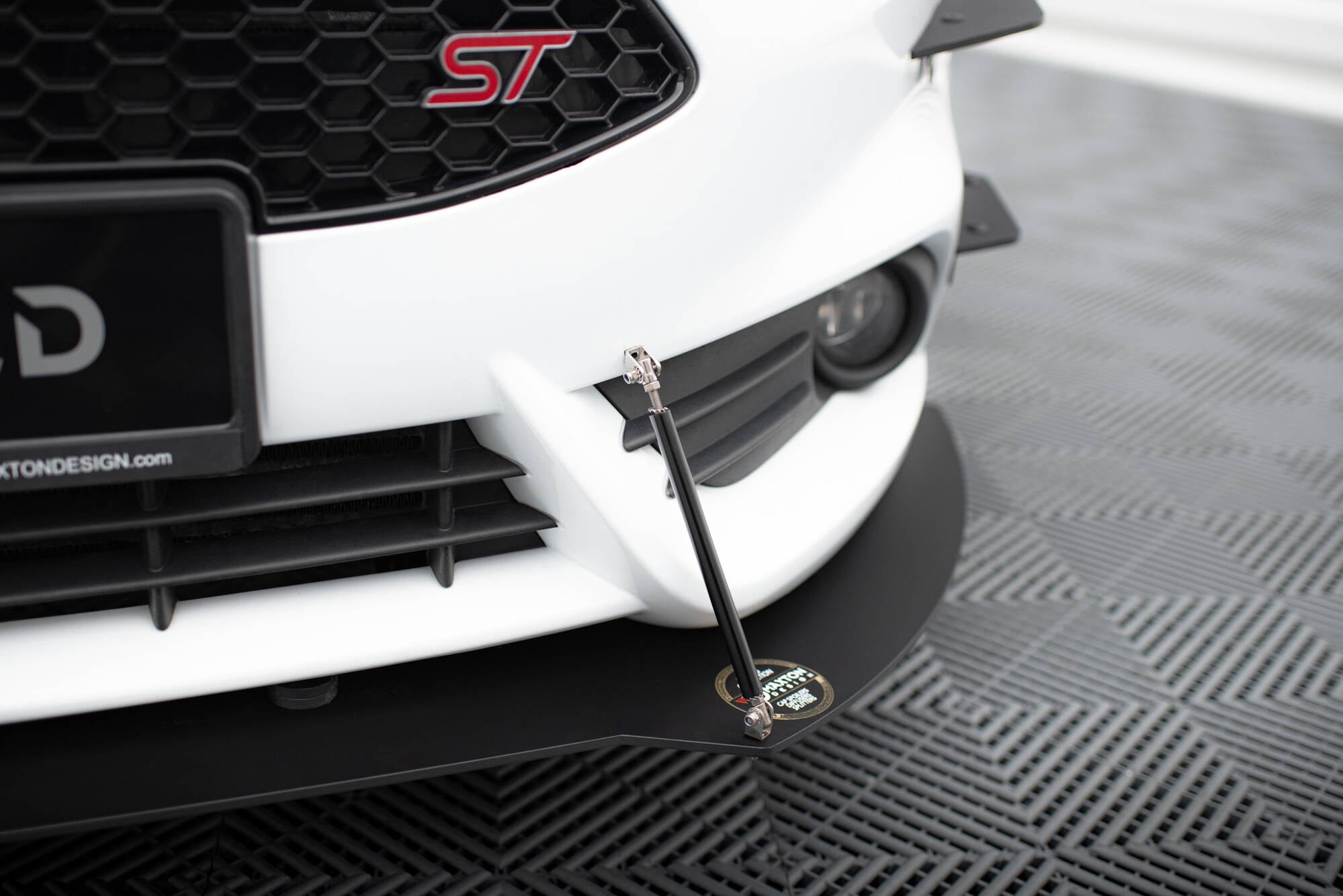 Front Splitter Racing V.1 Ford Fiesta ST Mk7 FL