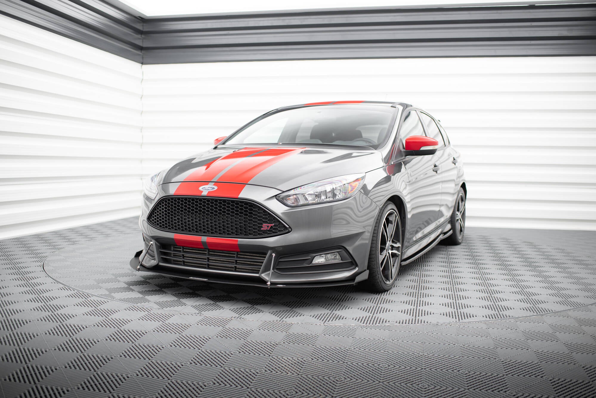 Racing Front Splitter V.2 Ford Focus ST Mk3 FL