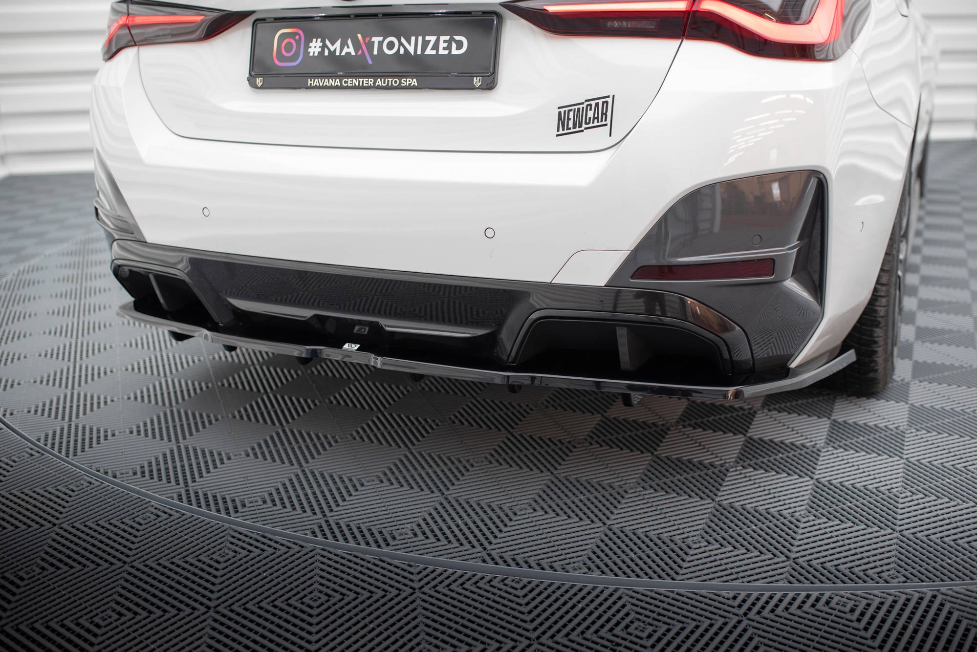 Rear Splitter (with vertical bars) V.1 BMW i4 M-Pack G26