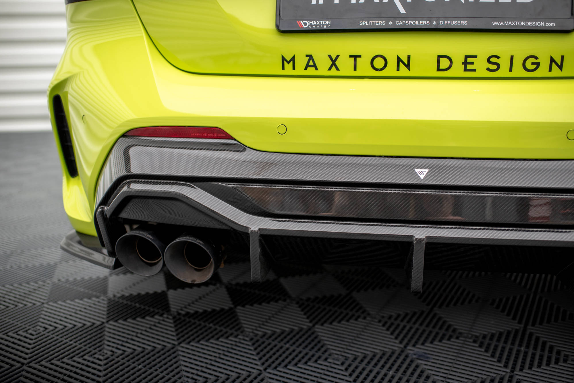 Carbon Fiber Rear Diffuser Prepreg V.1 BMW 1 F40 M-Pack/ M135i