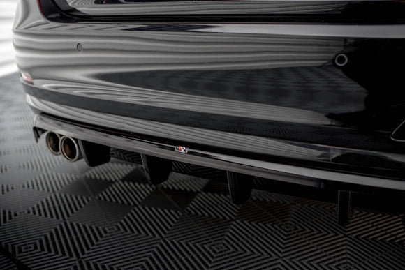 Central Rear Splitter (with vertical bars) BMW 4 Gran Coupe F36