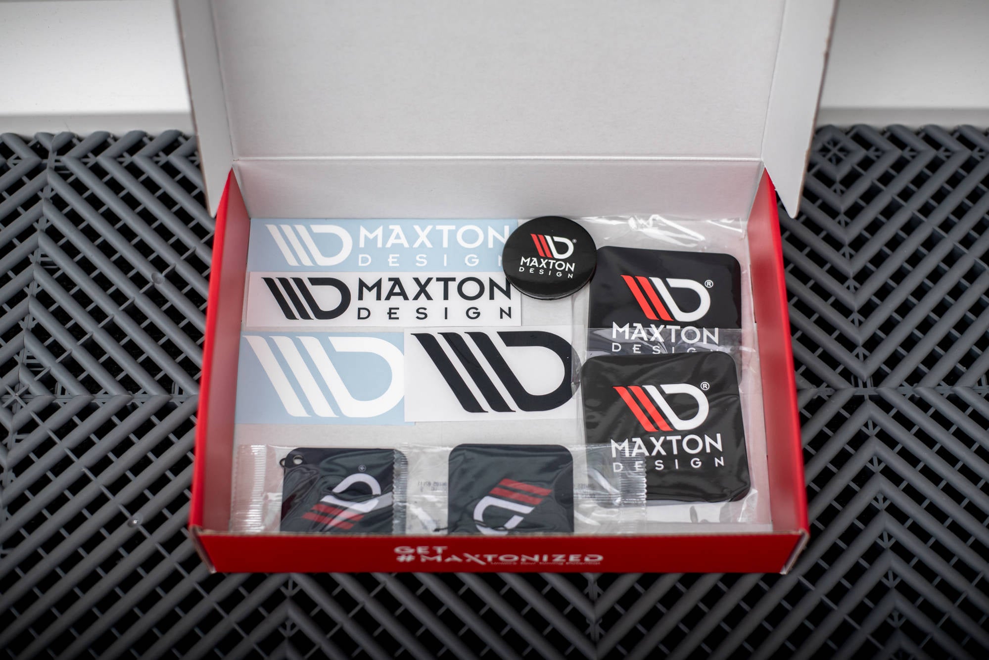 Maxton Design Fan Kit / Advertising Box