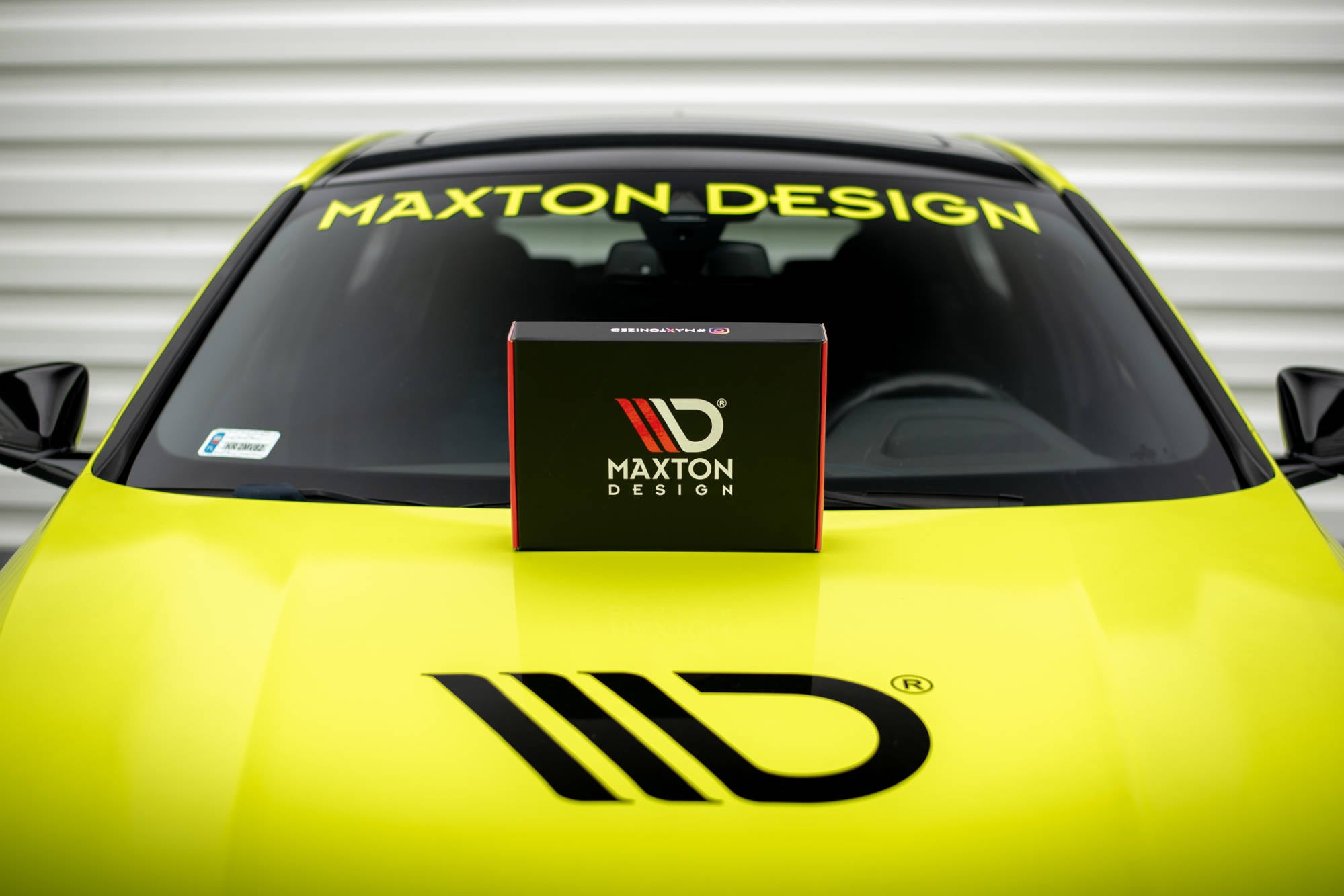 Maxton Design Fan Kit / Advertising Box