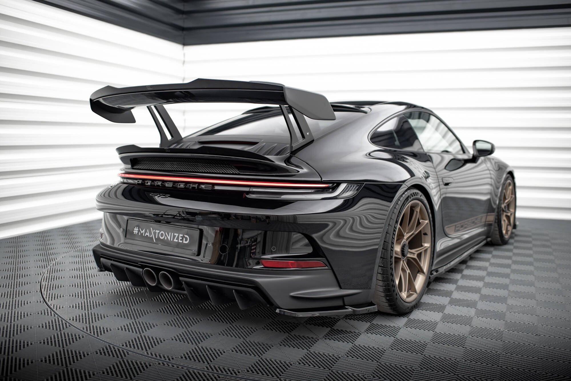 Rear Side Splitters Porsche 911 992 GT3