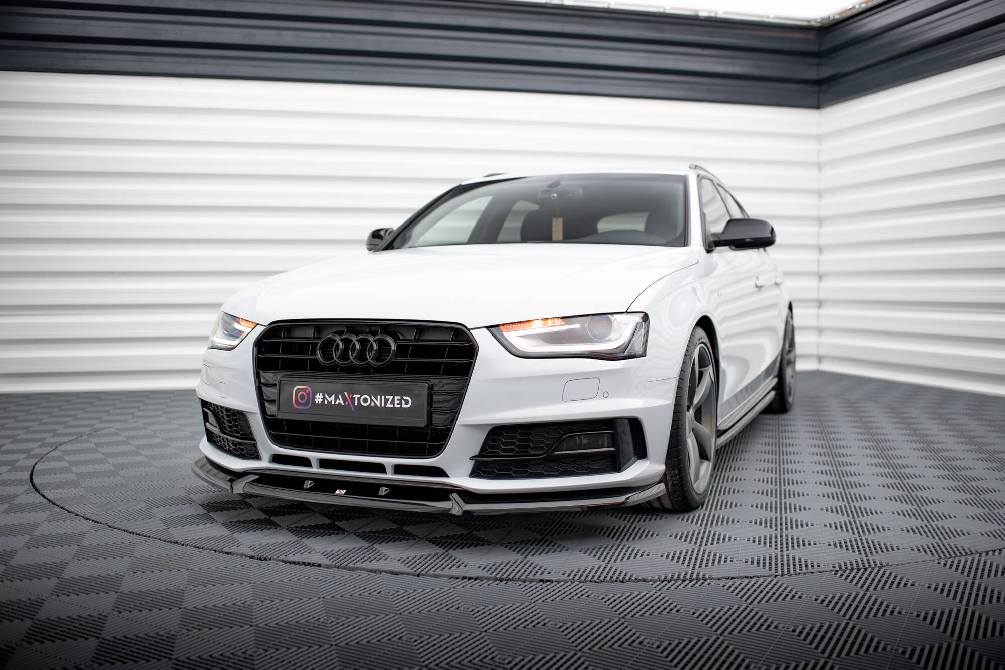 Front Splitter V.1 Audi A4 Competition B8 Facelift