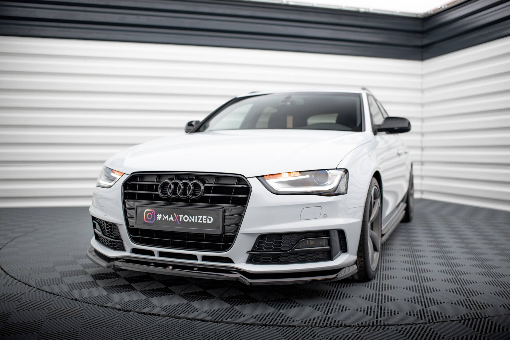 Front Splitter V.2 Audi A4 Competition B8 Facelift