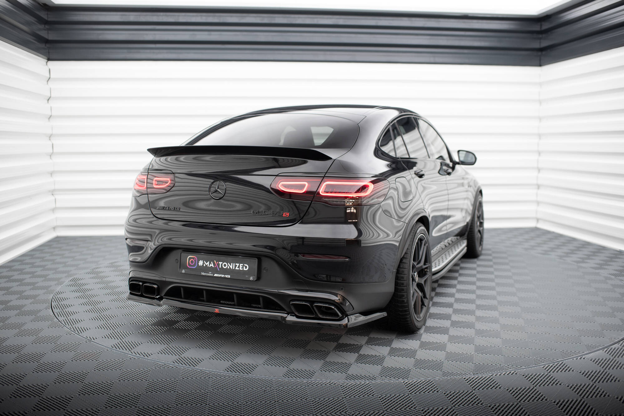 Rear Splitter (with vertical bars) Mercedes-AMG GLC 63 Coupe C253 Facelift