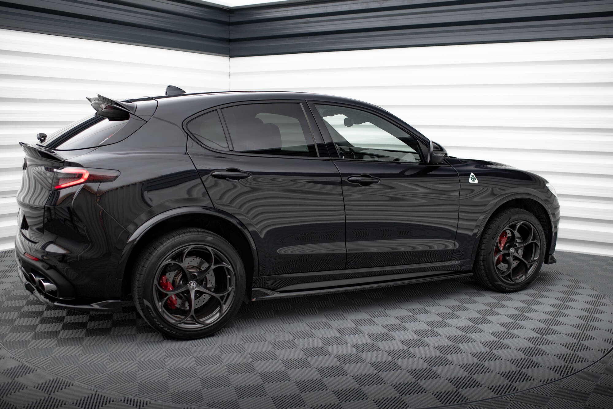 Side Skirts Diffusers Alfa Romeo Stelvio Quadrifoglio Mk1