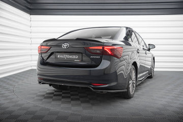 Central Rear Splitter (with vertical bars) Toyota Avensis Sedan Mk3 Facelift - 0