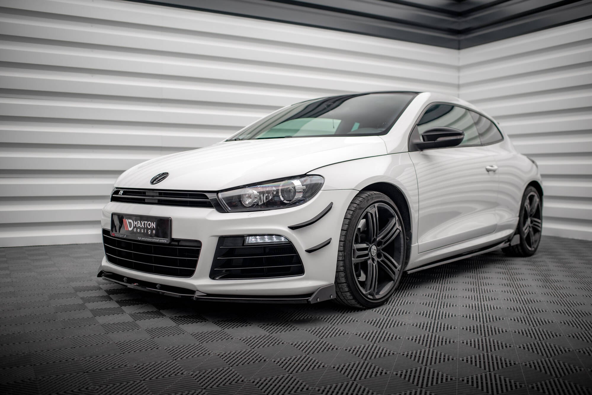 Front Splitter V.3 + Flaps Volkswagen Scirocco R Mk3