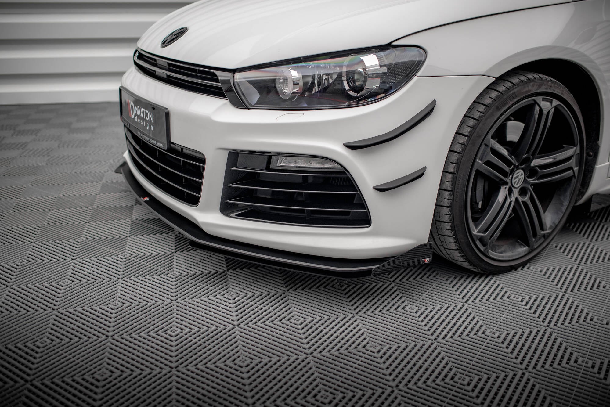 Front Flaps Volkswagen Scirocco R Mk3