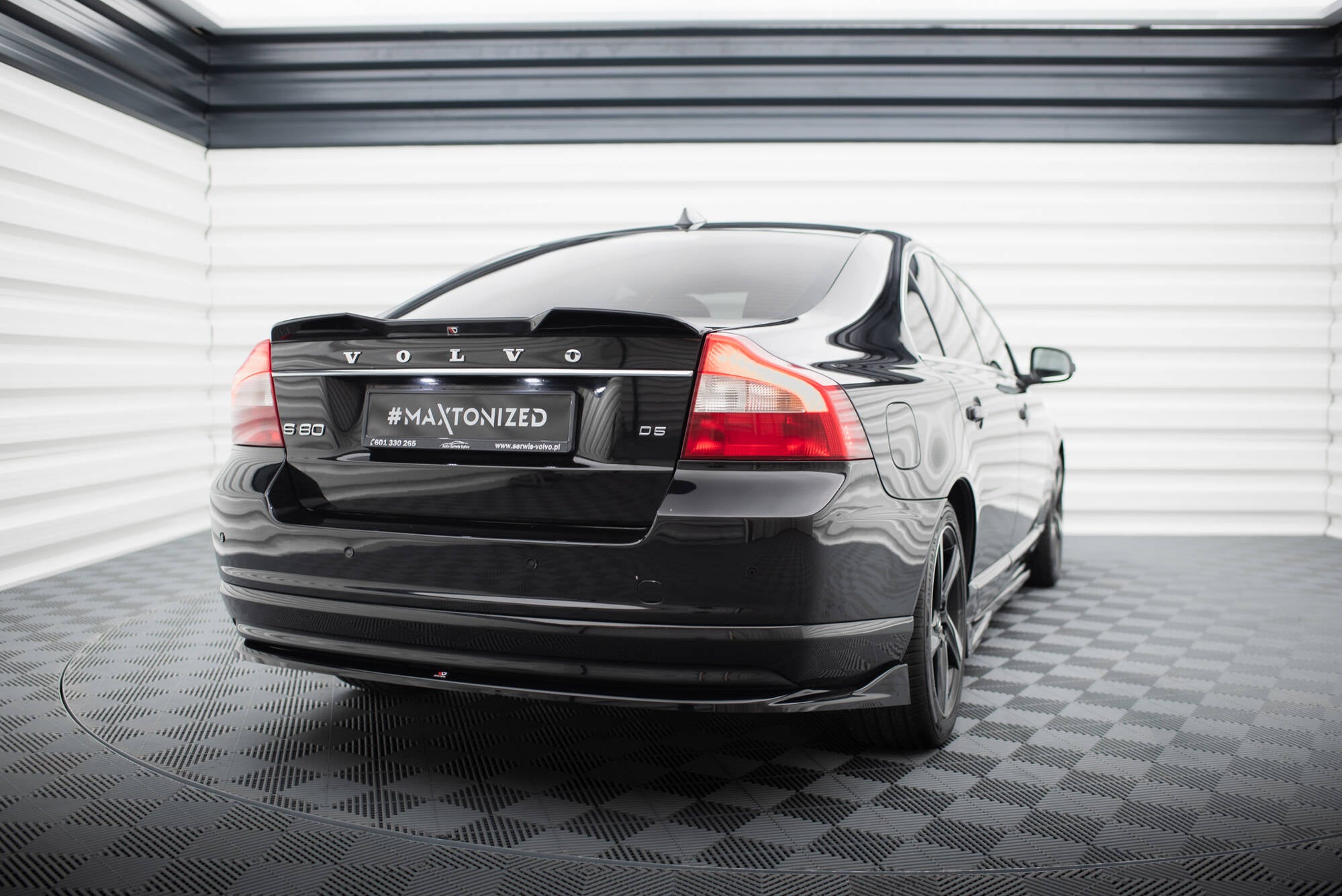 Rear Splitter Volvo S80 Mk2