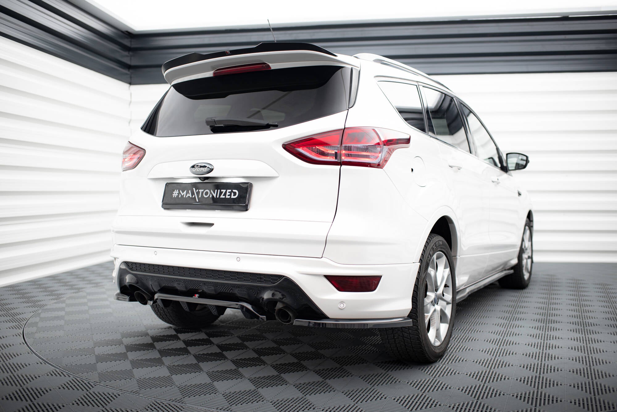 Rear Splitter (with vertical bars) Ford Kuga ST-Line Mk2