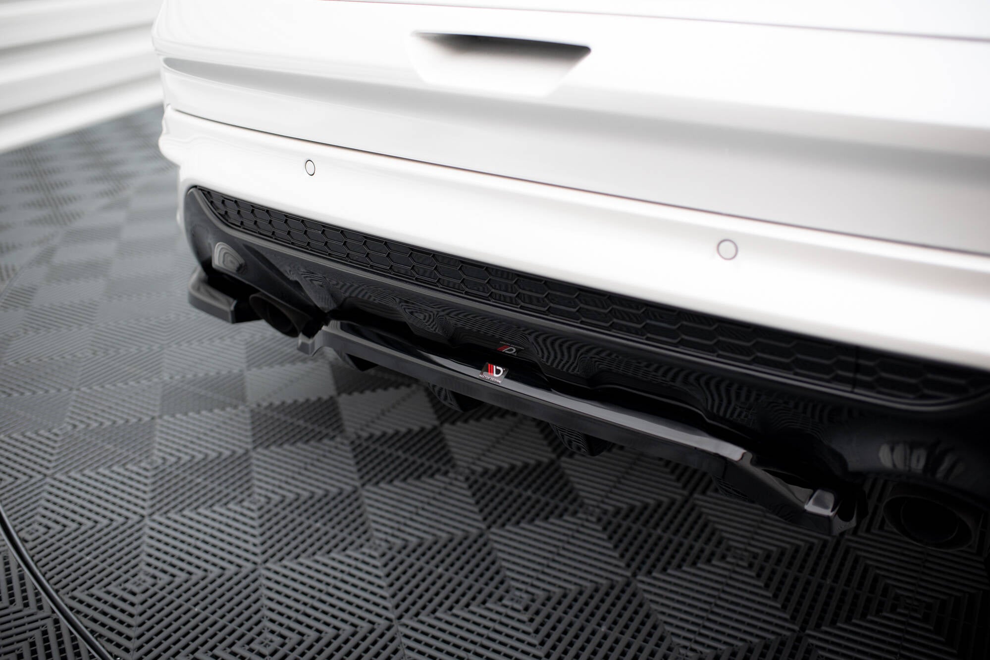 Rear Splitter (with vertical bars) Ford Kuga ST-Line Mk2