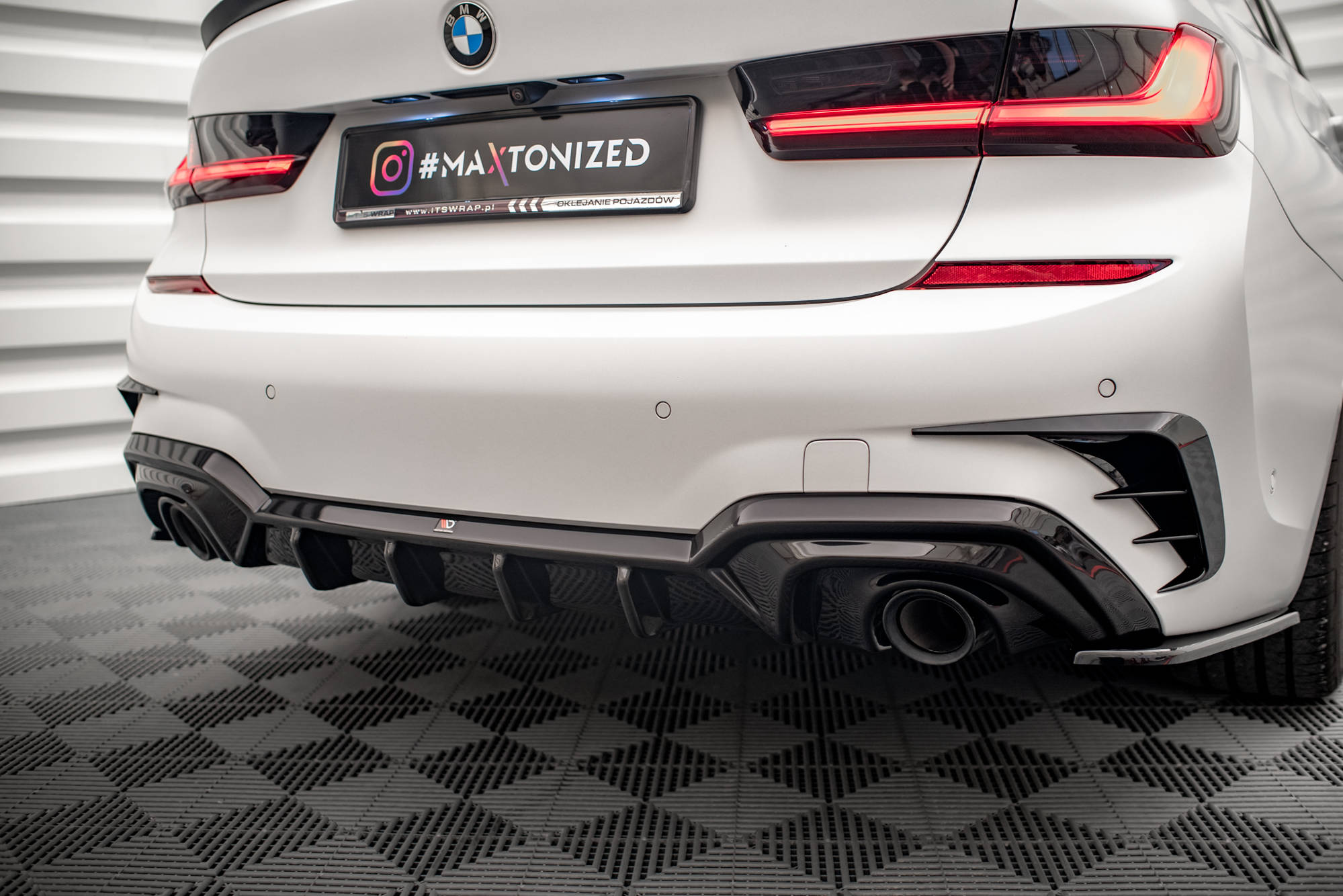 Rear Valance BMW 3 M-Pack G20 / G21 (Fits car with towbar)