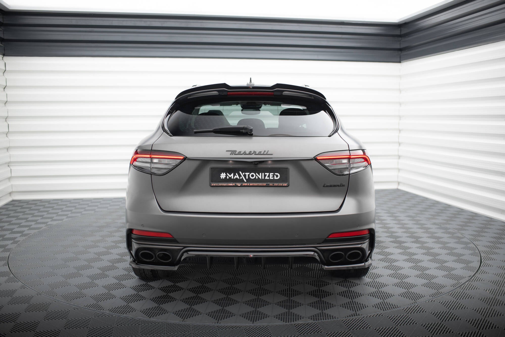 Rear Splitter (with vertical bars) Maserati Levante Trofeo Mk1