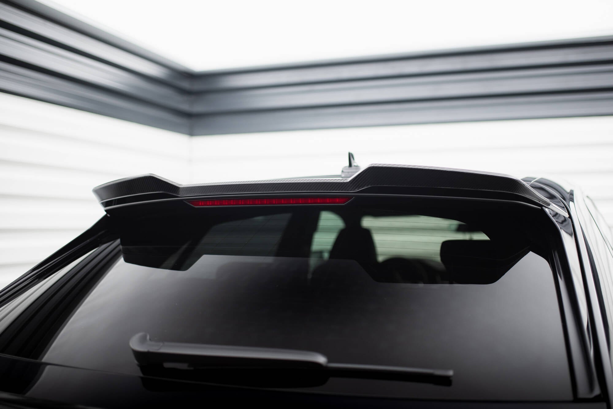 Carbon Fiber Tailgate Spoiler (Upper) Audi RSQ8 Mk1