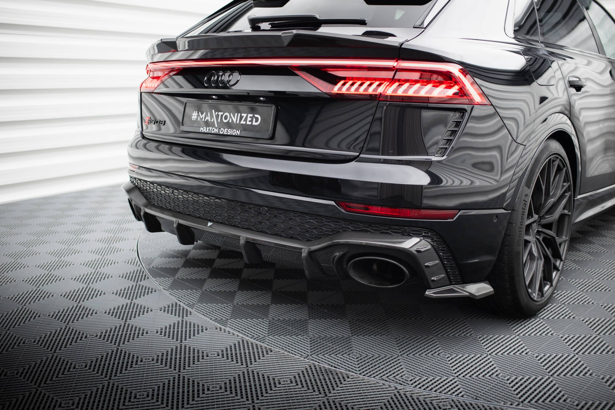 Prepreg Carbon Fiber Rear Diffuser Audi RSQ8 Mk1