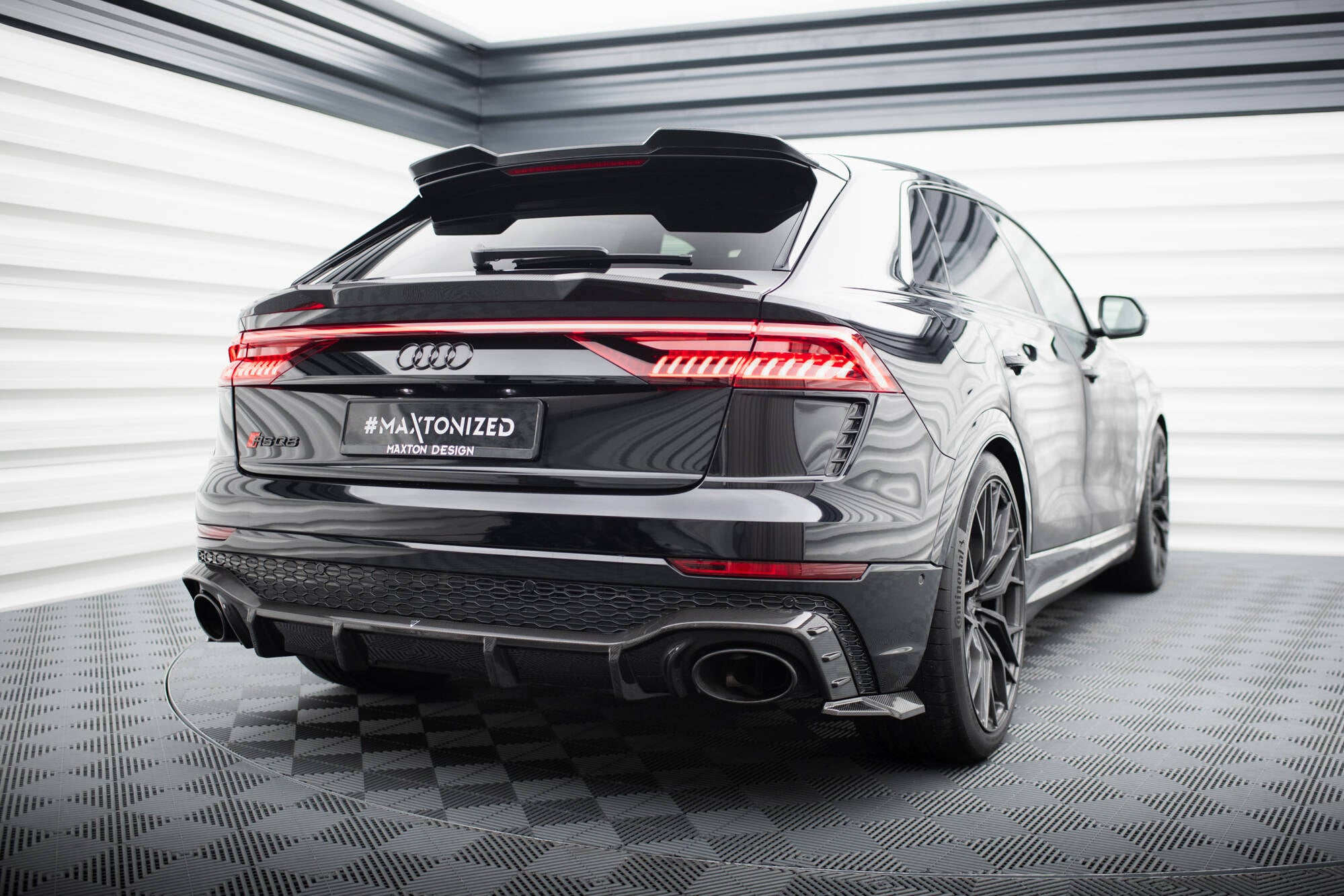 Prepreg Carbon Fiber Rear Diffuser Audi RSQ8 Mk1