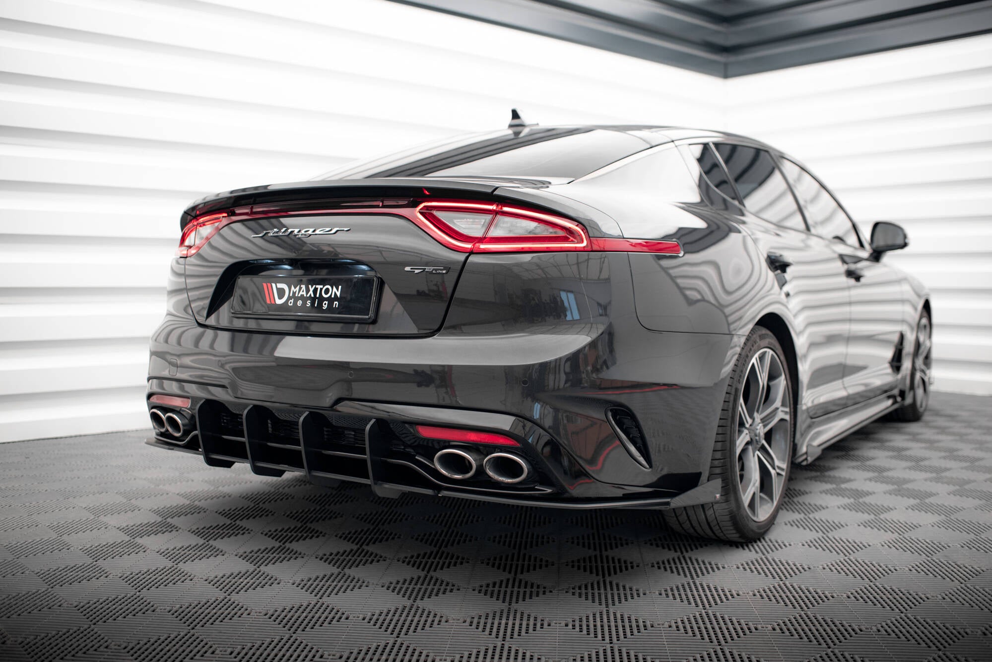 Rear Side Flaps Kia Stinger GT-Line Mk1