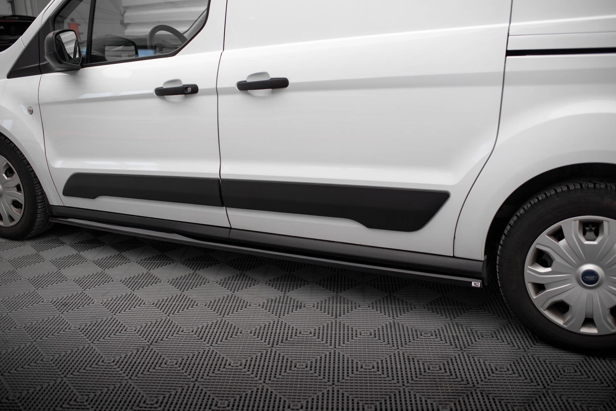 Side Skirts Diffusers Ford Transit Connect Mk2 Facelift