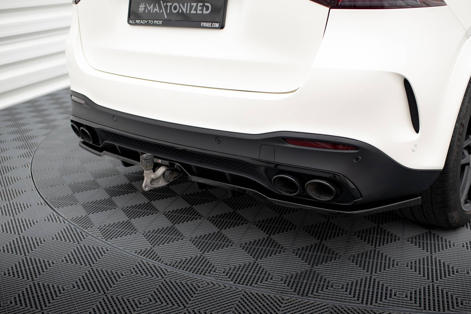Central Rear Splitter (with vertical bars) Mercedes-AMG GLE 53 W167