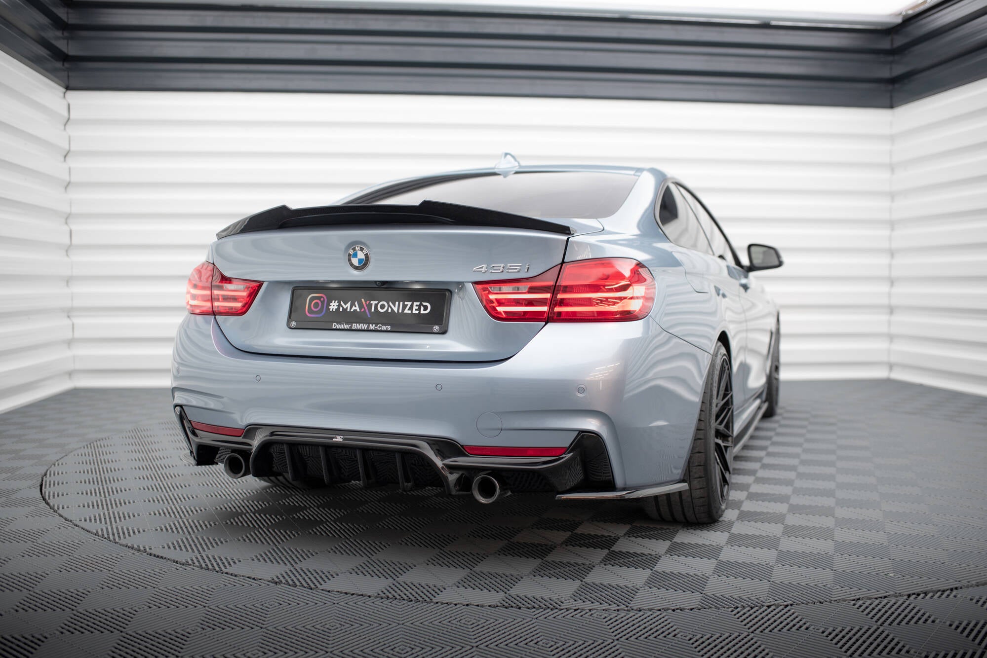 Rear Valance BMW 4 Coupe / Gran Coupe / Cabrio M-Pack F32 / F36 / F33 (Version with single exhausts on both sides)
