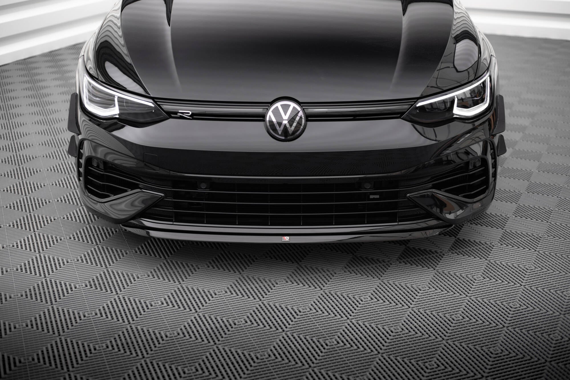 Front Splitter V.7 Volkswagen Golf R Mk8