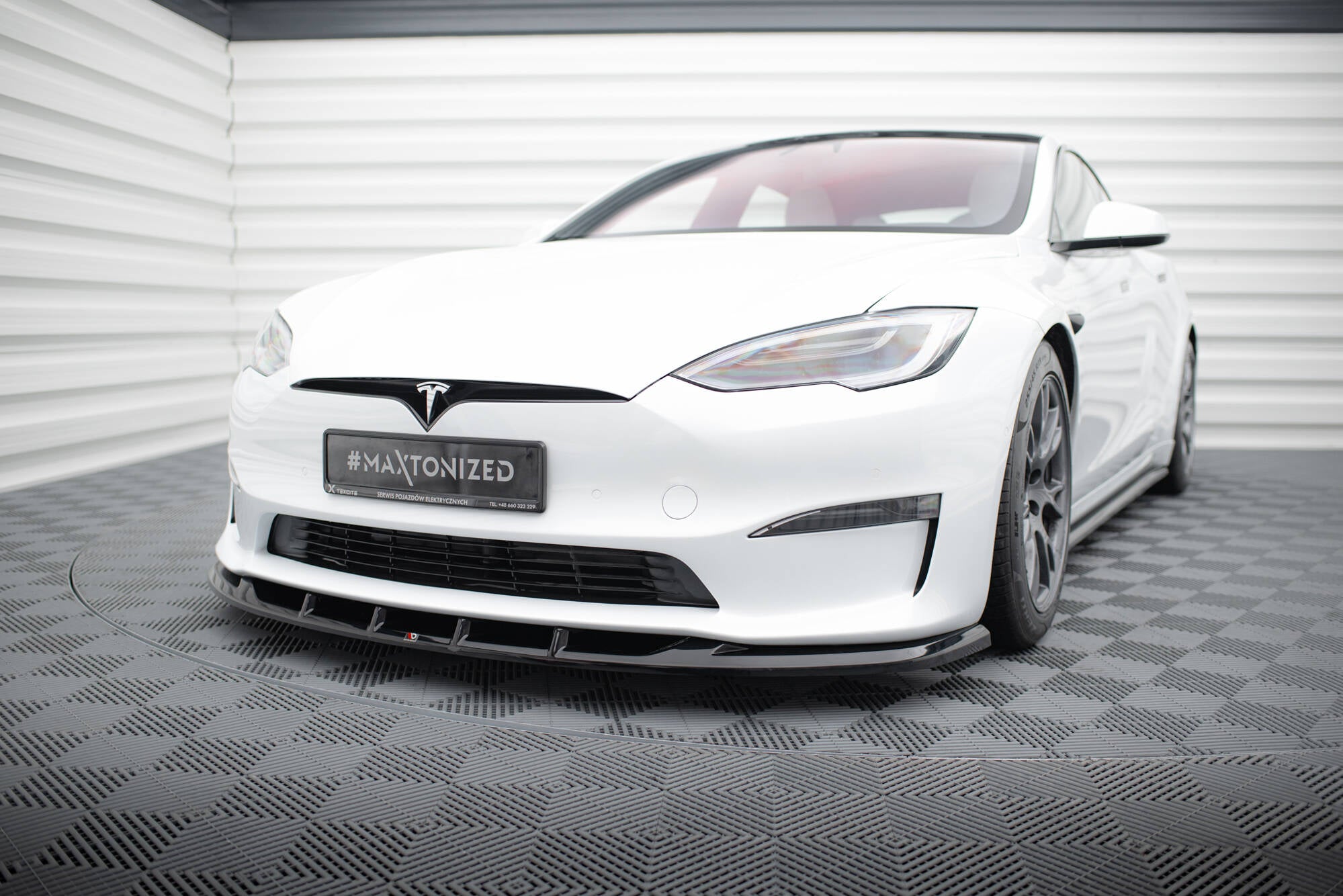 Front Splitter V.3 Tesla Model S Plaid Mk1 Facelift