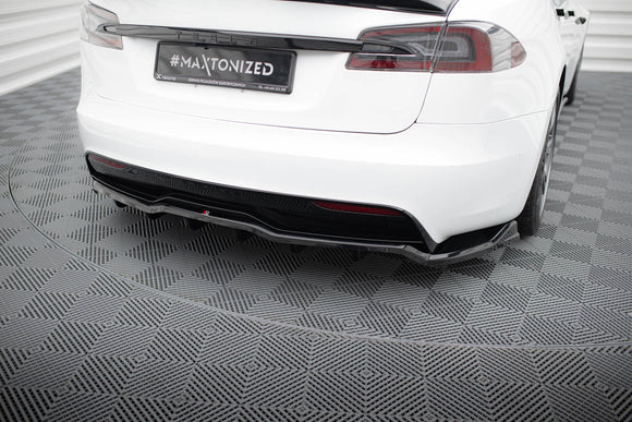 Central Rear Splitter (with vertical bars) V.1 Tesla Model S Plaid Mk1 Facelift
