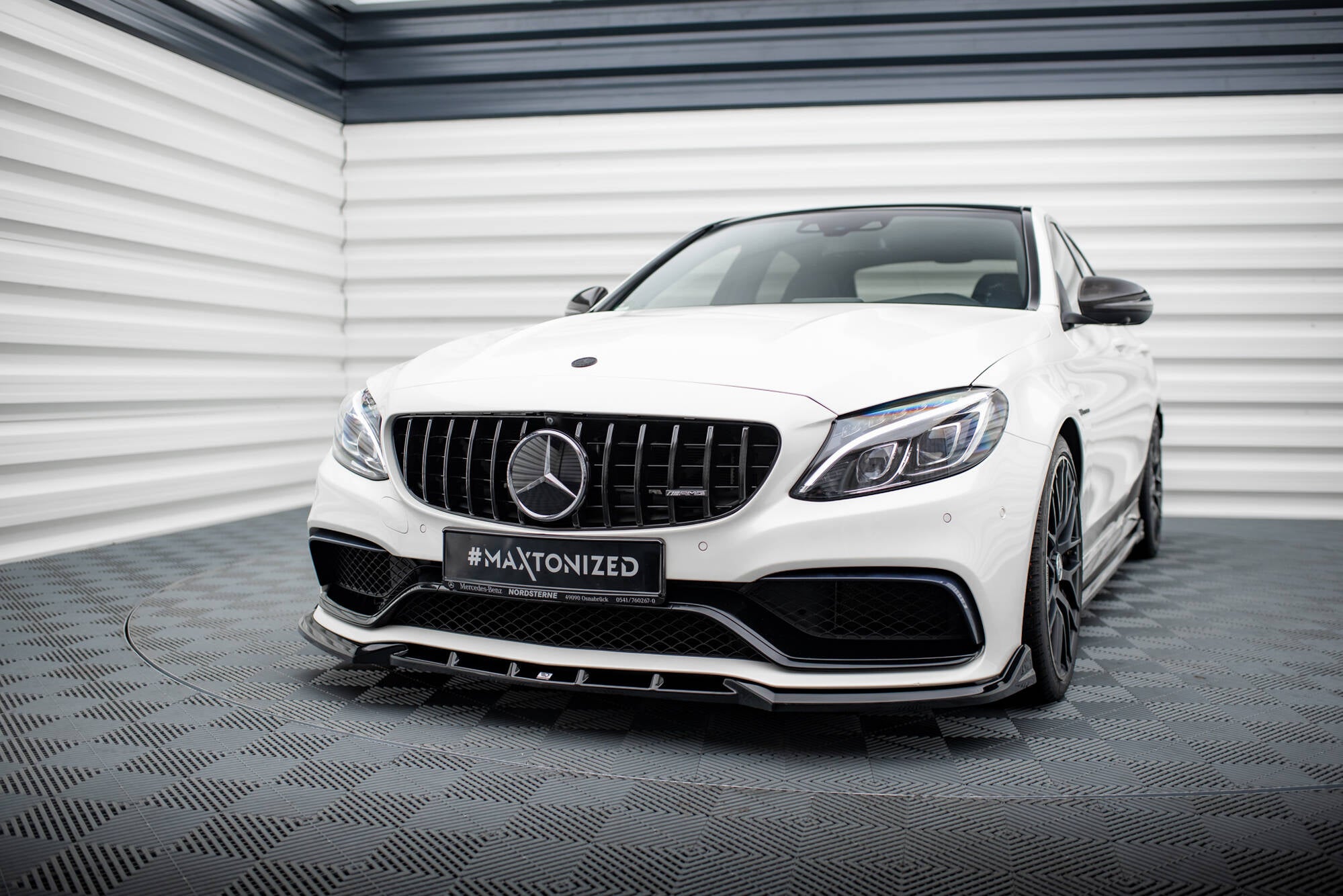 Front Splitter V.2 Mercedes-AMG C63 Sedan / Estate W205 / S205