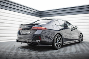Rear Splitter (with vertical bars) V.1 BMW 5 / i5 M-Pack G60 - 0