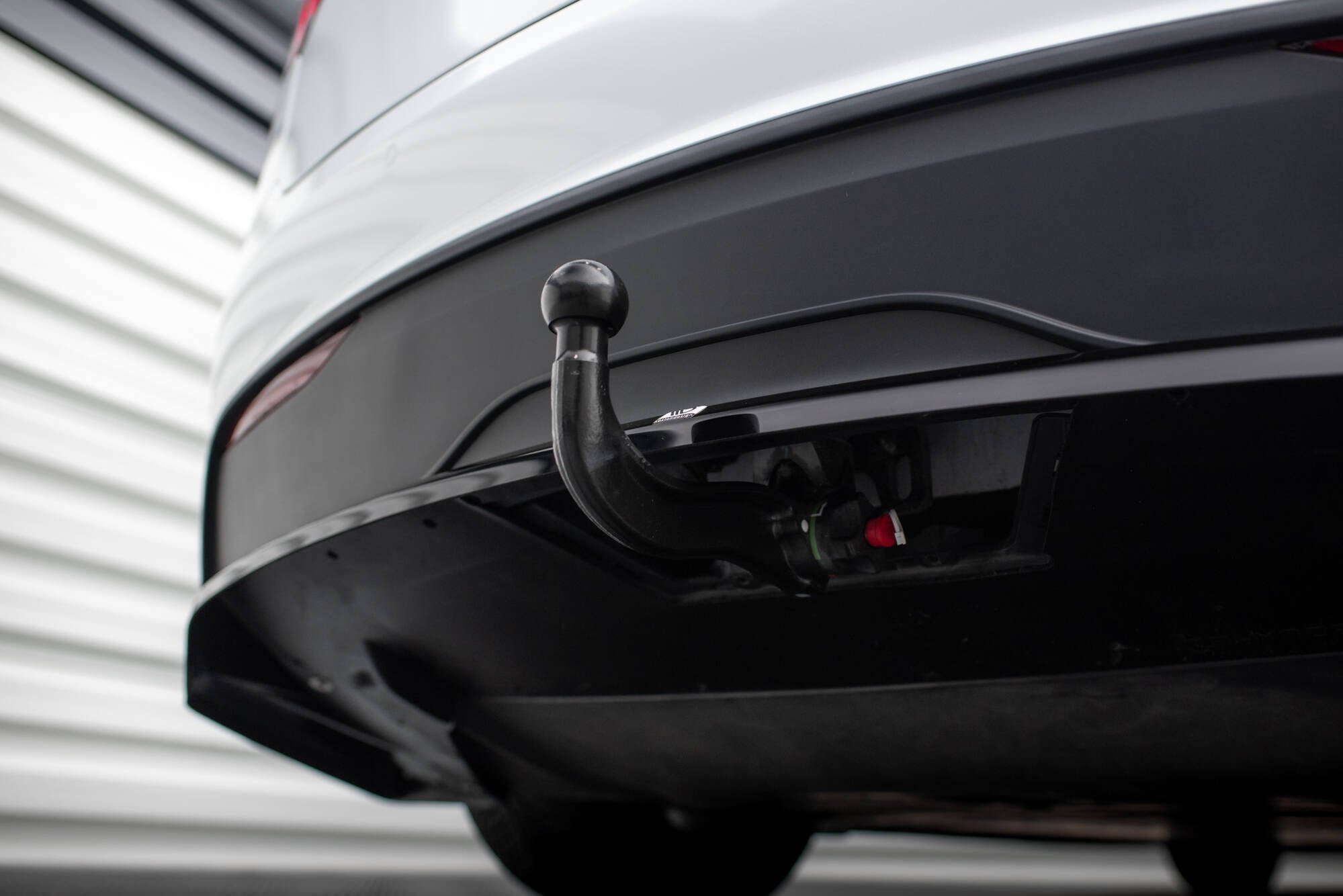 Rear Splitter (with vertical bars) Tesla Model X Mk1 Facelift