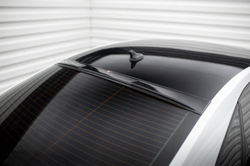 The extension of the rear window Volkswagen Passat GT B8 Facelift USA - 0