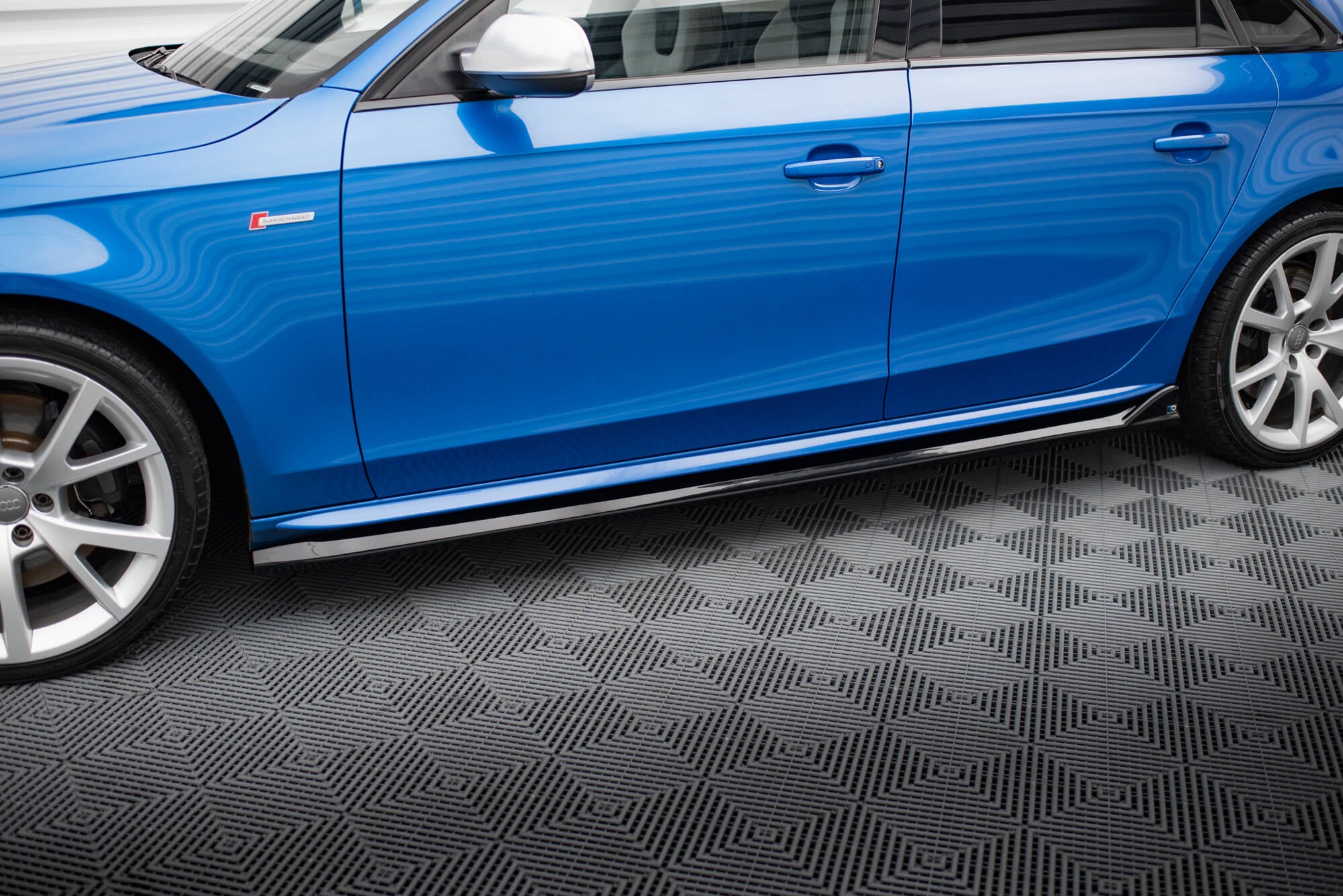 Side Skirts Diffusers V.4 Audi A4 / A4 S-Line / S4 B8