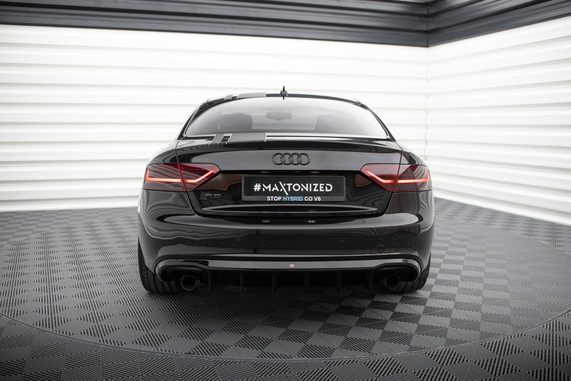 Rear Valance Audi A5 Coupe / Cabrio S-Line 8T (Version with single exhausts on both sides)