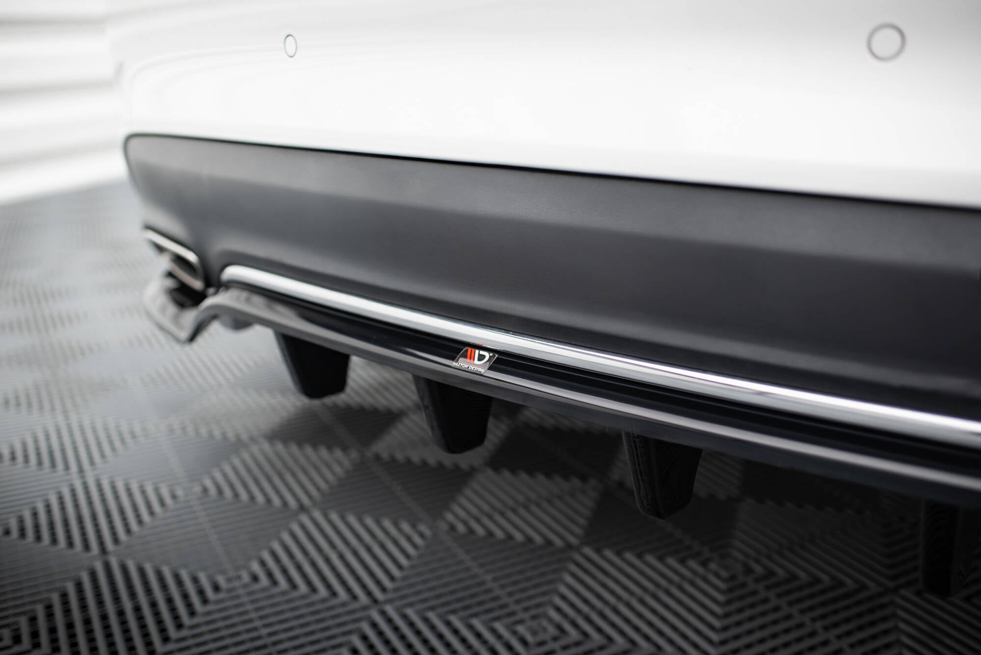 Central Rear Splitter (with vertical bars) Mercedes-Benz CLA C117 Facelift