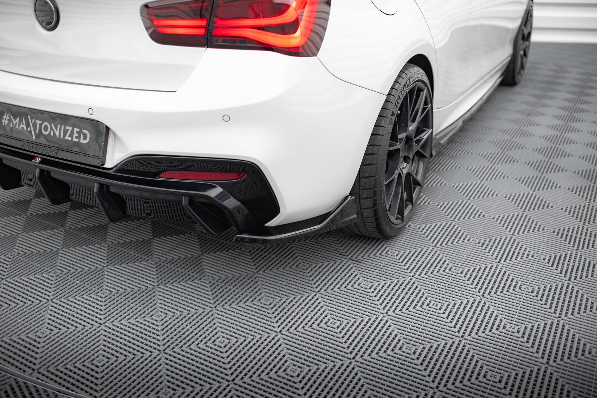 Rear Side Splitters (For rear valance V.3) BMW 1 M-Pack / M140i F20 Facelift