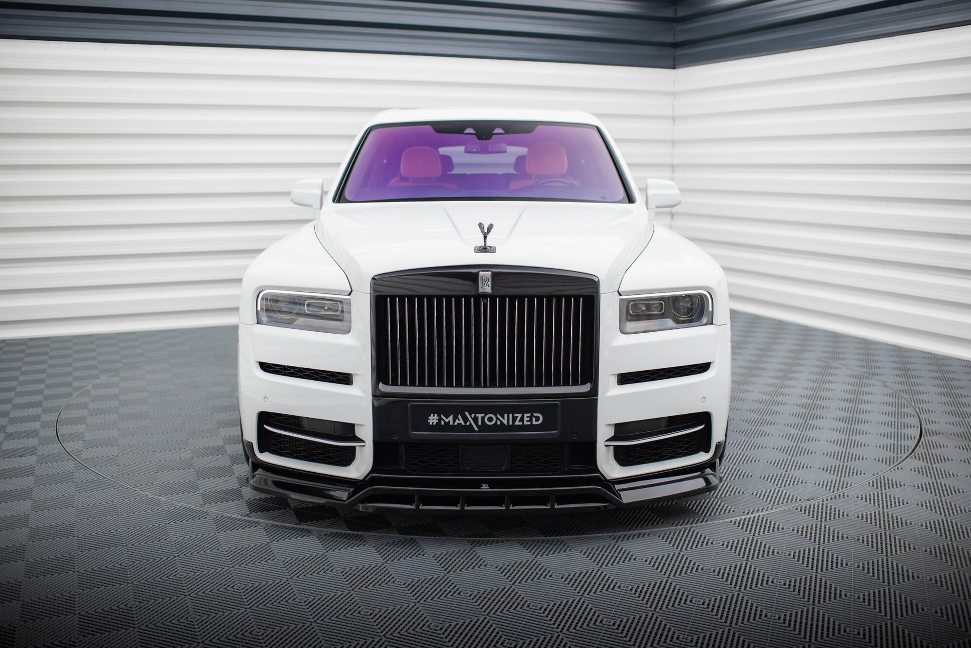 Front Splitter Rolls Royce Cullinan