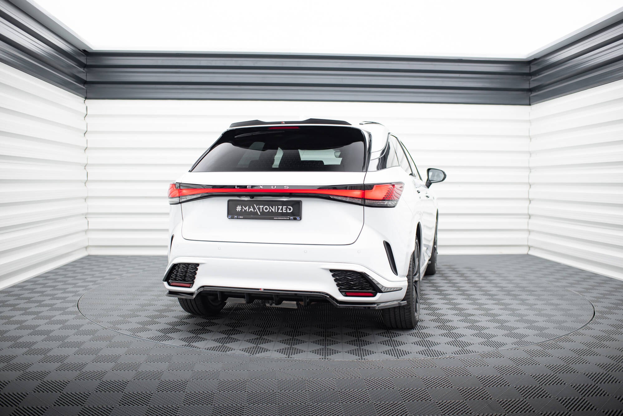 Rear Splitter (with vertical bars) Lexus RX F-Sport Mk5